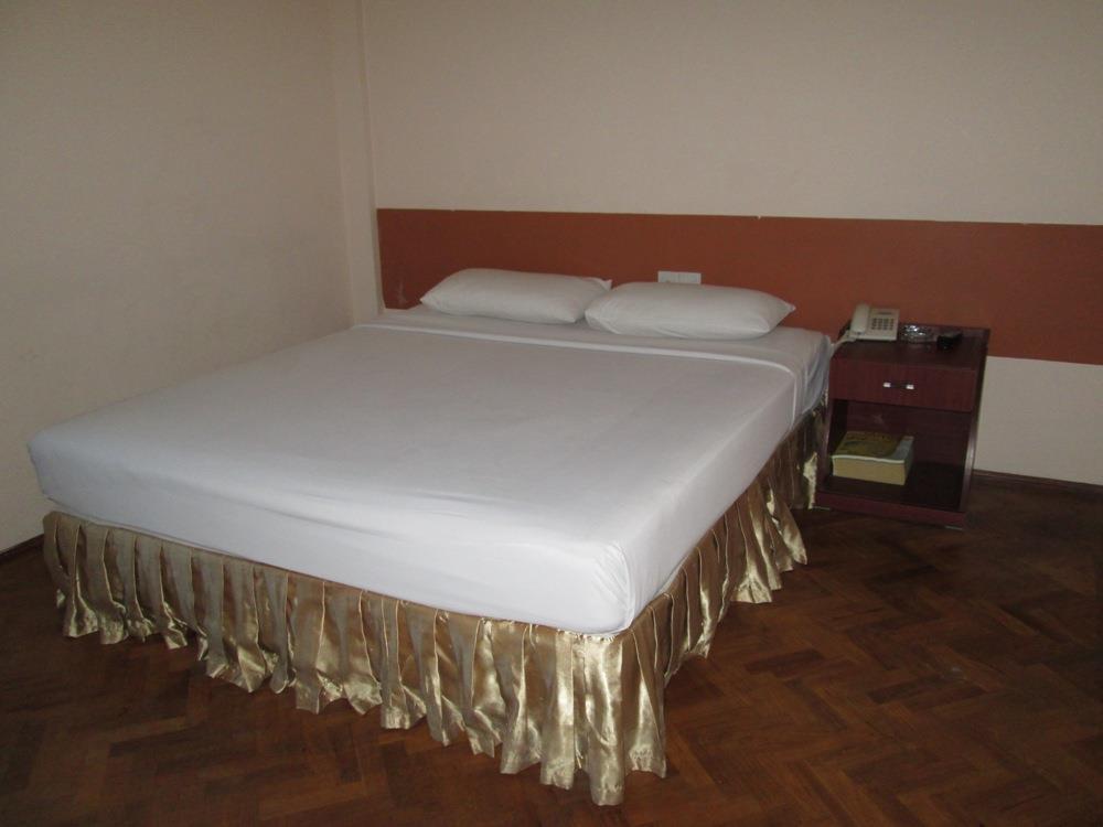 Royal Crown Hotel Rangoon Eksteriør billede