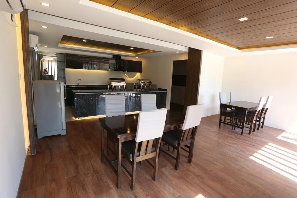Royal Crown Hotel Rangoon Eksteriør billede