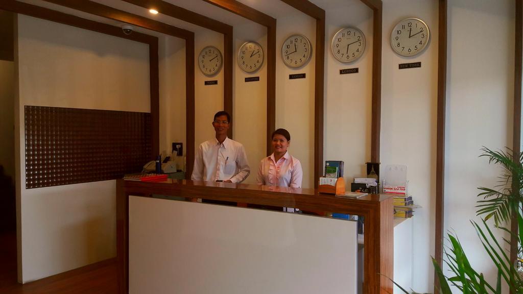 Royal Crown Hotel Rangoon Eksteriør billede
